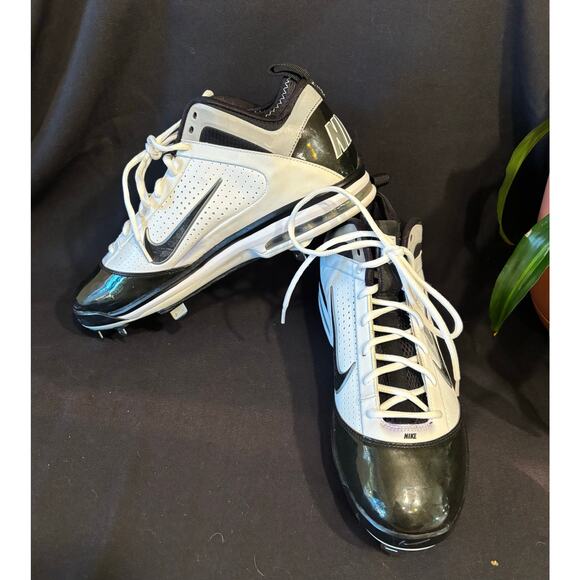 Men’s Nike Airmax Diamond Elite Metal Baseball Cleats 414985-101  size 11.5 EUC - Picture 1 of 6